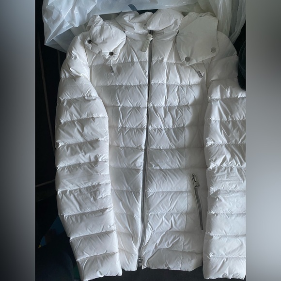 Mackage white puffer jacket- gently worn once - Picture 3 of 6